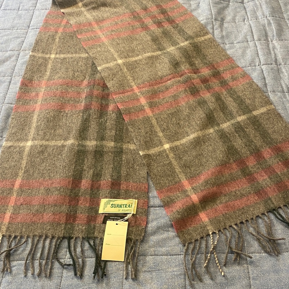 NWT SUANTRAI of Ireland Plaid 100% Wool Scarf with Fringe